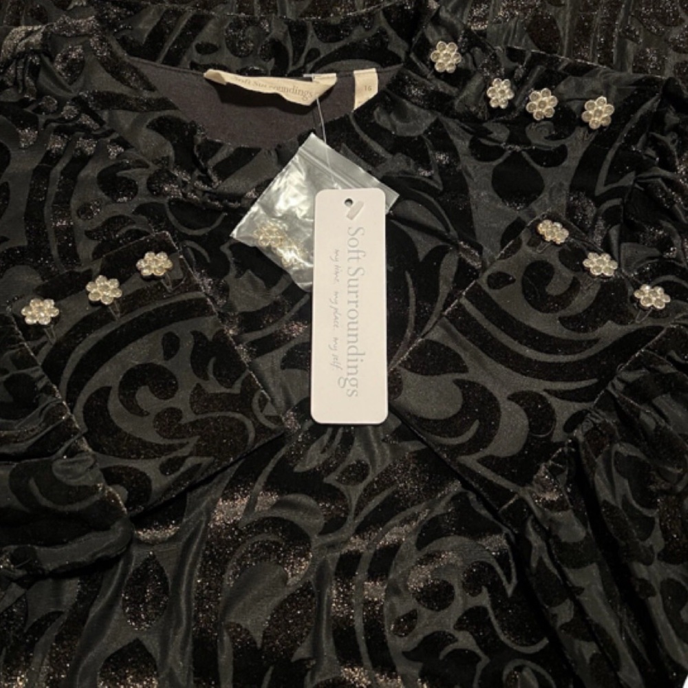 $170 NWT Soft Surroundings HADLEY Black Abstract Velvet Dress - Size 16 - Picture 9 of 14